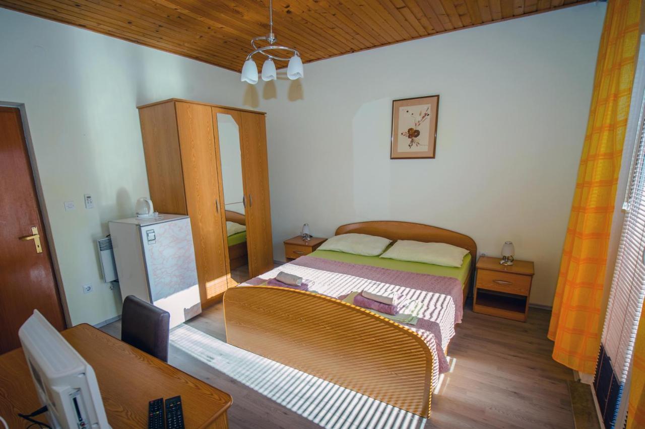 Villa Nedo Baška Voda Екстериор снимка
